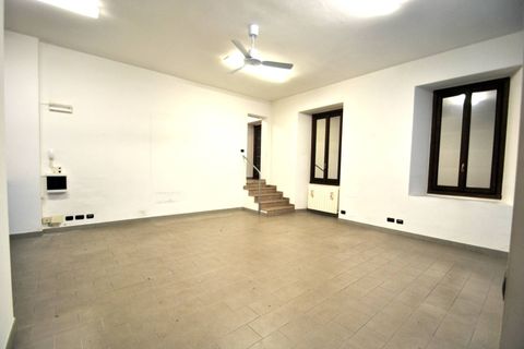 L'establiment comercial a Vimercate, Monza and Brianza, Vimercate - € 1.100/mes | Ref: 2474 - foto 2