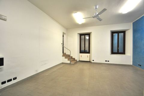 L'establiment comercial a Vimercate, Monza and Brianza, Vimercate - € 1.100/mes | Ref: 2474 - foto 3