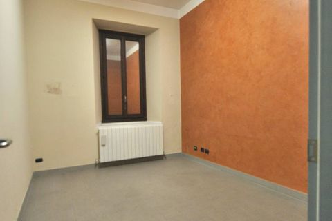 L'establiment comercial a Vimercate, Monza and Brianza, Vimercate - € 1.100/mes | Ref: 2474 - foto 8