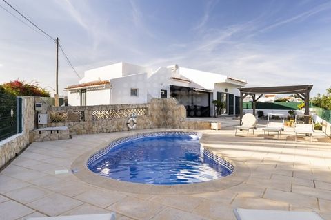 Villa i Guia, Faro, Guia - € 795.000 | Ref: V3-3051 - foto 3
