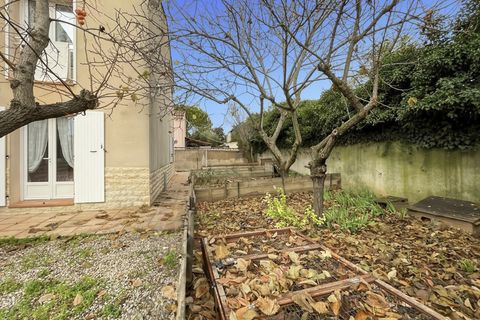 Villa a Gardanne, Bouches-du-Rhone, Gardanne - € 787.000 | Ref: 340931245767 - foto 16