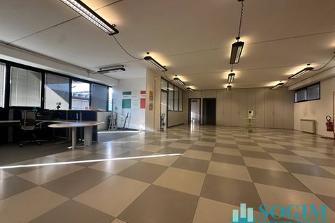 Erhvervsejendom i Muggio, Monza and Brianza, Muggio - € 250.000 | Ref: 37065 - foto 1