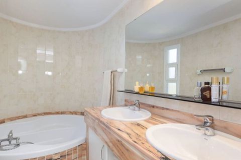 Villa i Santa Ponsa, Mallorca, Santa Ponsa - € 3.480.000 | Ref: FALC-Nep-63302 - foto 8