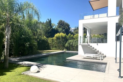 Villa i El Paraiso, Malaga - foto 2