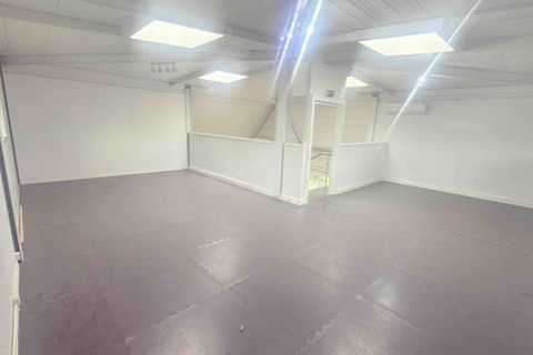 L'establiment comercial a Wasquehal, Nord, Wasquehal - € 34.164/mes | Ref: 34355 - foto 5