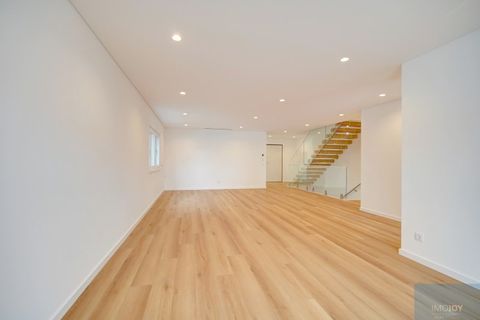 Villa i Cascais, Lisbon, Cascais - € 2.200.000 | Ref: MORJL038 - foto 4