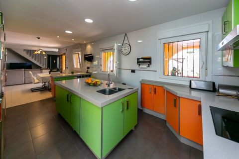 Villa a Benalmadena, Malaga, Benalmadena - € 825.000 | Ref: R4816882 - foto 7