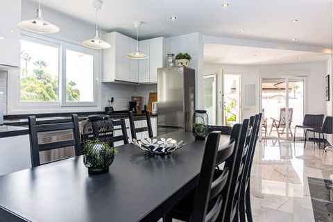 Villa a Benalmadena, Malaga, Benalmadena - € 1.277.000 | Ref: R5229370 - foto 4