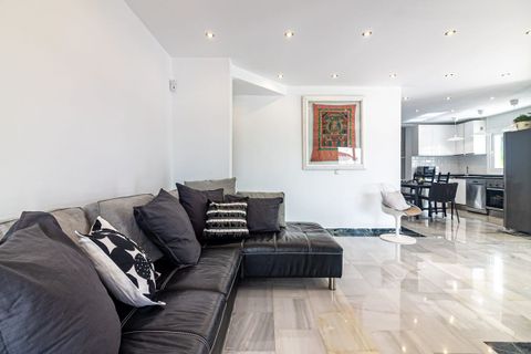 Villa a Benalmadena, Malaga, Benalmadena - € 1.277.000 | Ref: R5229370 - foto 5