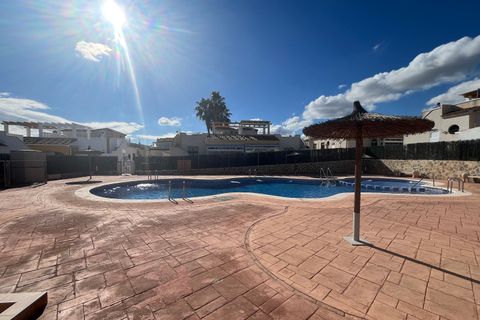 Bungalow i Punta Prima, Alicante, Punta Prima - € 209.999 | Ref: 200-4458 - foto 3