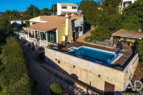 Byhus i Loule, Faro, Loule - € 1.060.000 | Ref: 757063 - foto 1