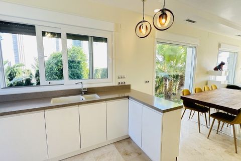 Villa i La Zenia, Alicante, La Zenia - € 1.500.000 | Ref: AG19MLSC7131862 - foto 14