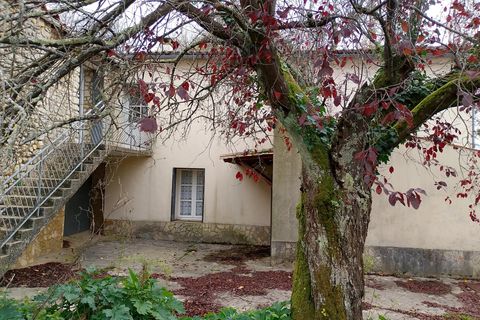 Landsbyhus i Jonzac, Charente-Maritime, Jonzac - € 77.000 | Ref: BVI83663 - foto 1