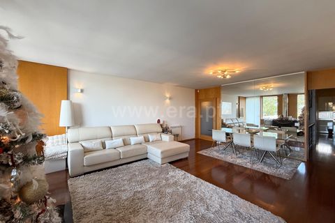 Villa a Maia, Porto, Maia - € 590.000 | Ref: 352250294 - foto 2