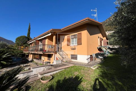 Villa a Salo, Brescia, Salo - € 399.000 | Ref: 33091003-162 - foto 5