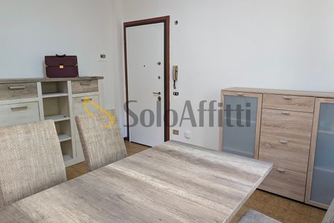 Apartament a Modena, Modena, Modena - € 700/mes | Ref: 2521A - foto 4
