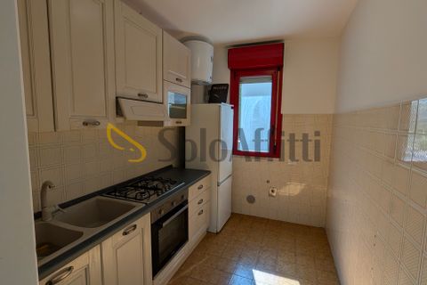 Apartament a Modena, Modena, Modena - € 700/mes | Ref: 2521A - foto 8
