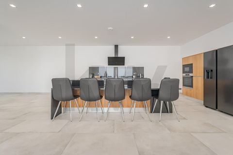 Byhus i Calheta, Madeira, Calheta - € 1.500.000 | Ref: KWPT-010688 - foto 27