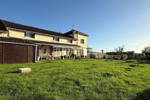 Villa a Mansle, Charente, Mansle - € 234.000 | Ref: r7388 - foto 23