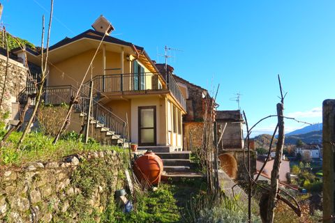 Villa a Pontremoli, Massa and Carrara, Pontremoli - € 180.000 | Ref: 634B - foto 2