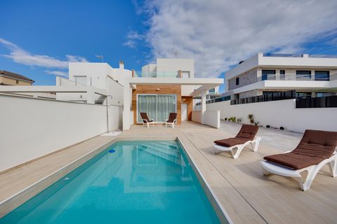 Villa i Torrevieja, Alicante, Torrevieja - € 650.000 | Ref: AGUANOVA - foto 2