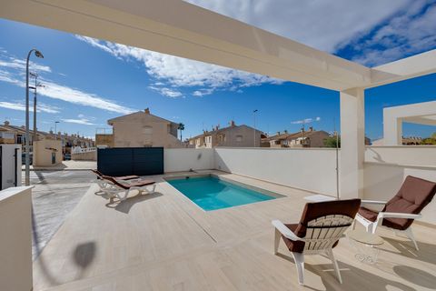 Villa i Torrevieja, Alicante, Torrevieja - € 650.000 | Ref: AGUANOVA - foto 4