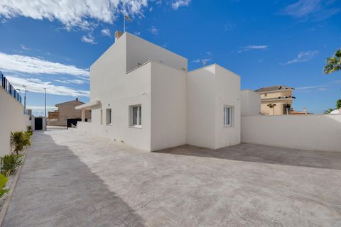Villa i Torrevieja, Alicante, Torrevieja - € 650.000 | Ref: AGUANOVA - foto 39