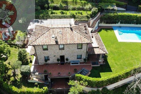 Landejendom i Camaiore, Lucca, Camaiore - € 1.450.000 | Ref: 1319 - foto 12