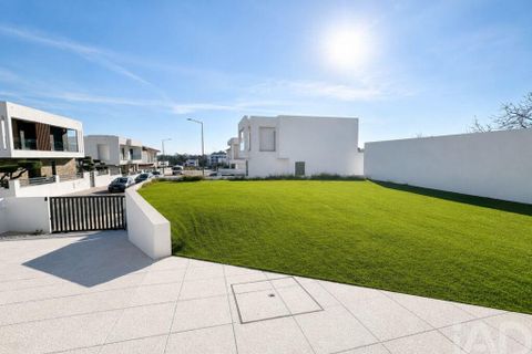 Rækkehus i Seixal, Setubal, Seixal - € 765.000 | Ref: 757632 - foto 34