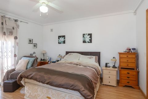 Villa i Torrevieja, Alicante, Torrevieja - € 617.000 | Ref: MCO-94428 - foto 40