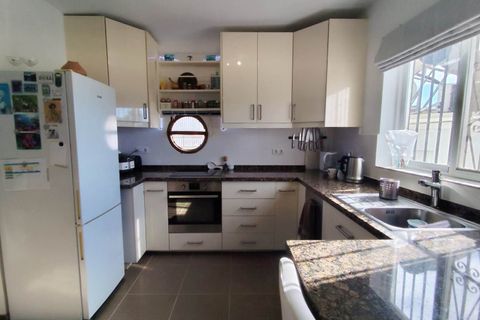 Villa in Almunecar, Granada, Almunecar - € 355.000 | Ref: PSRE-V1213 - foto 10
