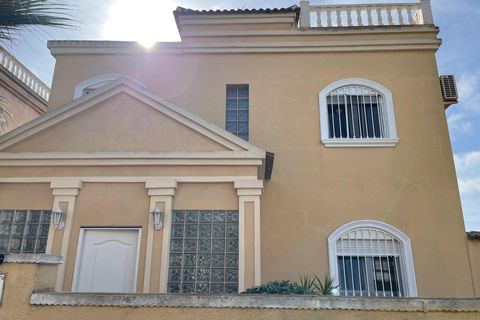 Villa i Torrevieja, Alicante, Torrevieja - € 399.000 | Ref: LG51/12918 - foto 4