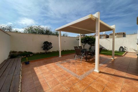 Villa i Torrevieja, Alicante, Torrevieja - € 399.000 | Ref: LG51/12918 - foto 30
