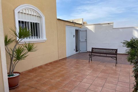 Villa i Torrevieja, Alicante, Torrevieja - € 399.000 | Ref: LG51/12918 - foto 39