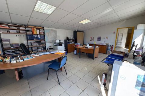 L'establiment comercial a Pons, Charente-Maritime, Pons - € 249.990 | Ref: 422745312B-TRF - foto 16