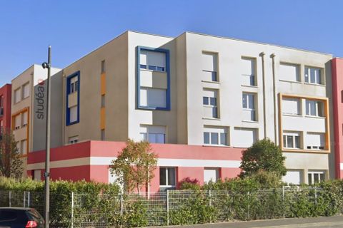 Erhvervsejendom i Perpignan, Pyrenees-Orientales, Perpignan - € 49.000 | Ref: C9C9991086FC452D - foto 1