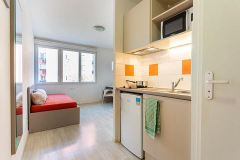 Erhvervsejendom i Perpignan, Pyrenees-Orientales, Perpignan - € 49.000 | Ref: C9C9991086FC452D - foto 2