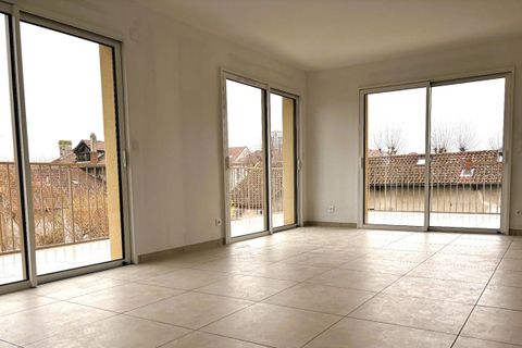 Leilighet i Montbrison, Loire, Montbrison - € 444 000 | Ref: 3763LRPB - foto 9