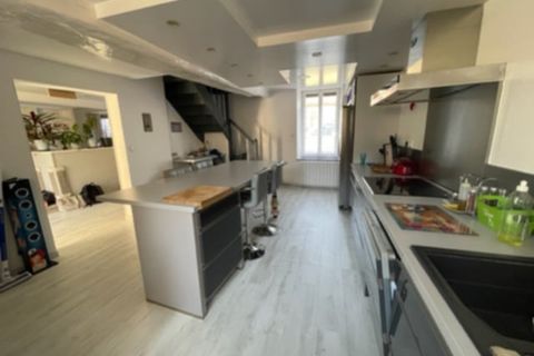 Villa a Aigre, Charente, Aigre - € 185.000 | Ref: 245_FLR-0025415 - foto 4