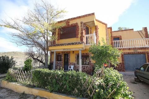 Villa a Monovar, Alicante, Monovar - € 449.995 | Ref: GMJ1143 - foto 2