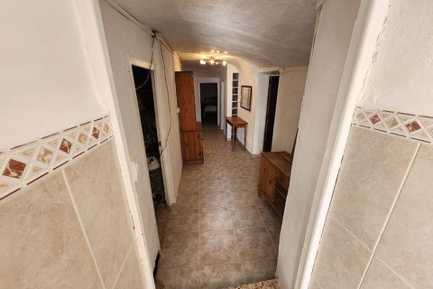 Cave house i Alguena, Alicante, Alguena - € 135.000 | Ref: IVO13750 - foto 27
