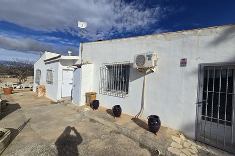 Villa a Monovar, Alicante, Monovar - € 189.995 | Ref: IVD13845 - foto 9