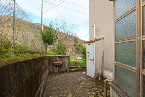 Villa a Tresana, Massa and Carrara, Tresana - € 130.000 | Ref: 632B-768847 - foto 4
