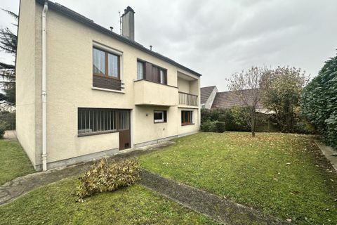Villa i Chelles, Seine-et-Marne, Chelles - € 428.000 | Ref: 3011442199 - foto 2