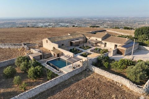Landejendom i Comiso, Ragusa, Comiso - € 490.000 | Ref: Z 60 - foto 2