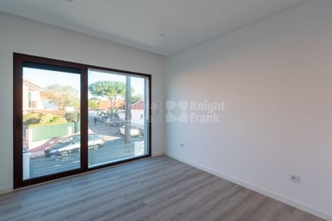 Villa i Cascais, Lisbon, Cascais - € 1.700.000 | Ref: PROP-030825 - foto 10