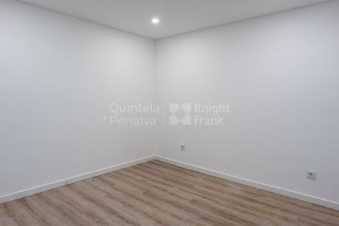 Villa i Cascais, Lisbon, Cascais - € 1.700.000 | Ref: PROP-030825 - foto 14