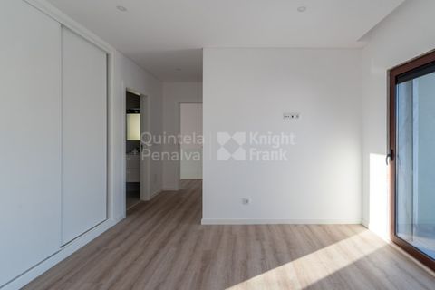 Villa i Cascais, Lisbon, Cascais - € 1.700.000 | Ref: PROP-030825 - foto 17