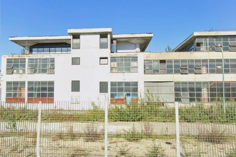 Erhvervsejendom i Chivasso, Turin, Chivasso - € 990.000 | Ref: 115528 - foto 1