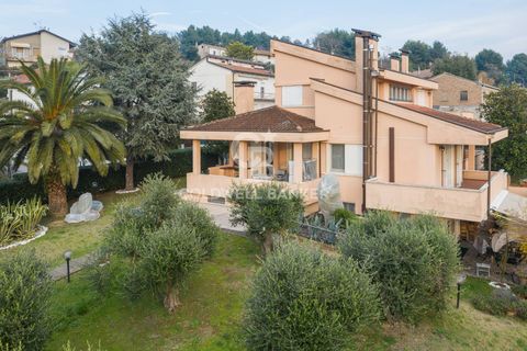 Villa a Gradara, Pesaro and Urbino, Gradara - € 470.000 | Ref: CBI099-1528-520755 - foto 47
